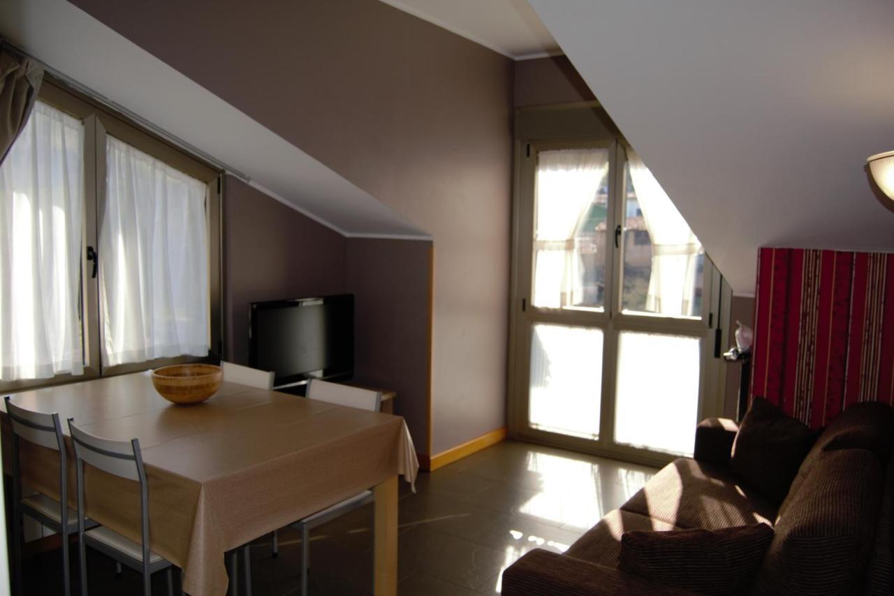 Apartamentos Spa Cueto กังกัส เด โอนิส ภายนอก รูปภาพ