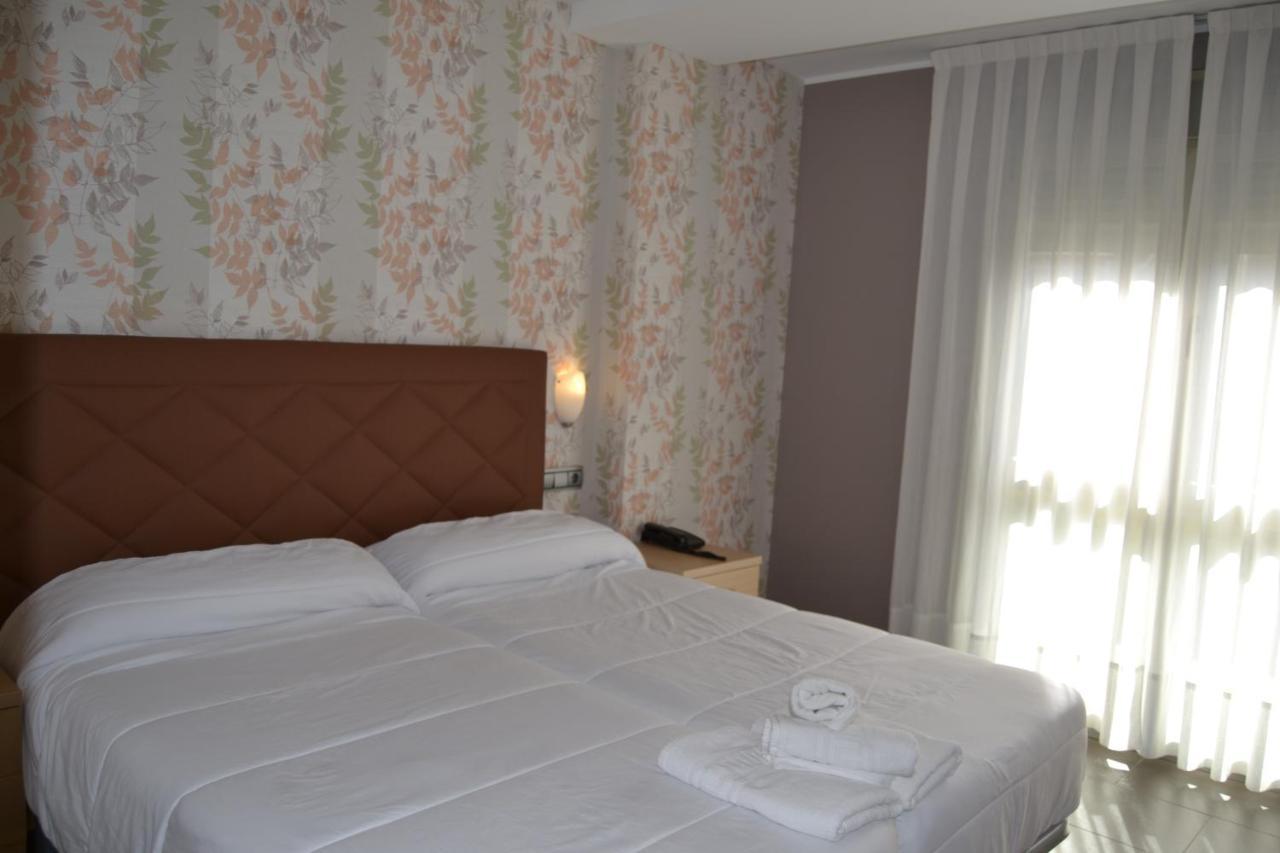 Apartamentos Spa Cueto กังกัส เด โอนิส ภายนอก รูปภาพ
