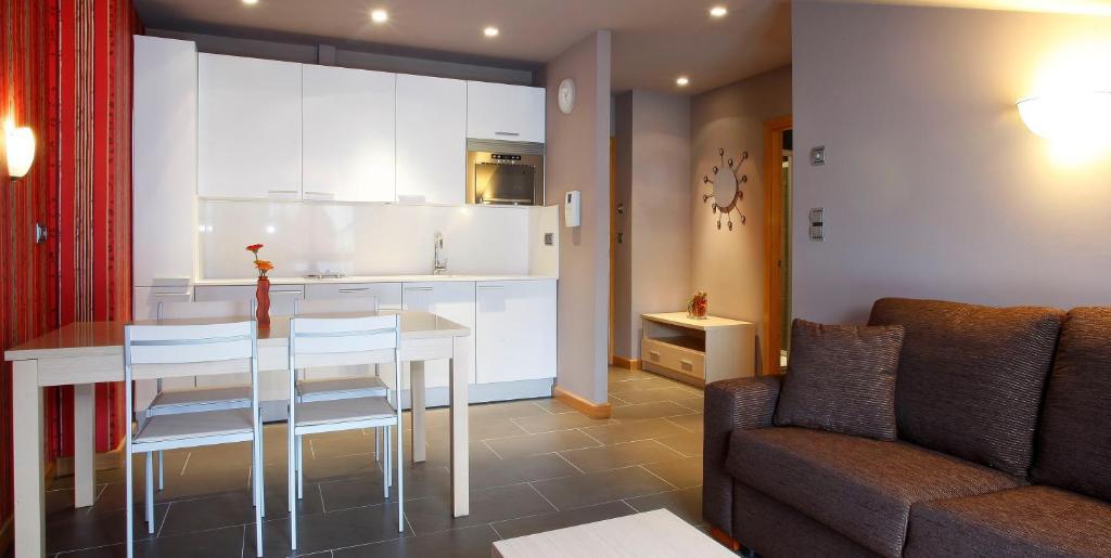 Apartamentos Spa Cueto กังกัส เด โอนิส ห้อง รูปภาพ